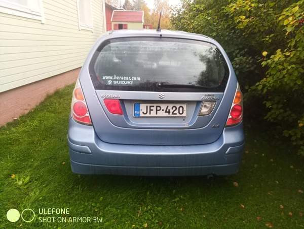 Suzuki Liana Kemin - valokuva 4