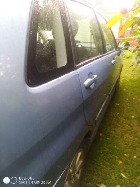 Suzuki Liana Kemin - valokuva 2