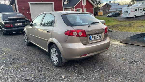 Daewoo Lacetti Tornio - valokuva 3