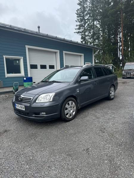 Toyota Avensis Somero – foto 1